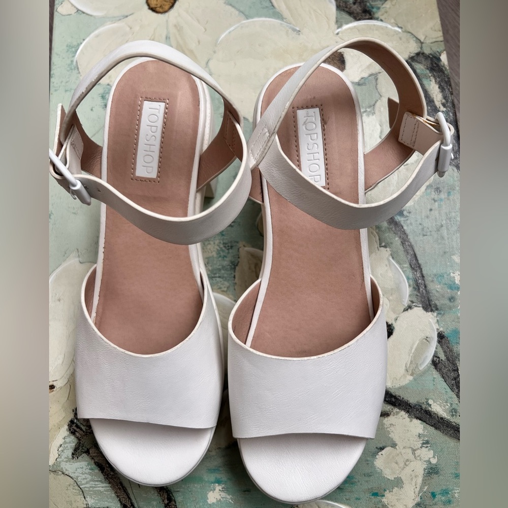 Topshop: Platform open toes in white. Pre-owned. Good condition.